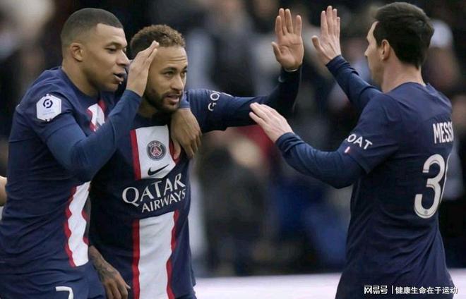 U22国足12月集训并参加U23亚洲杯29人名单：王钰栋、徐彬入选（U22国足12月集训暨U23亚洲杯29人名单公布：王钰栋、徐彬在列）