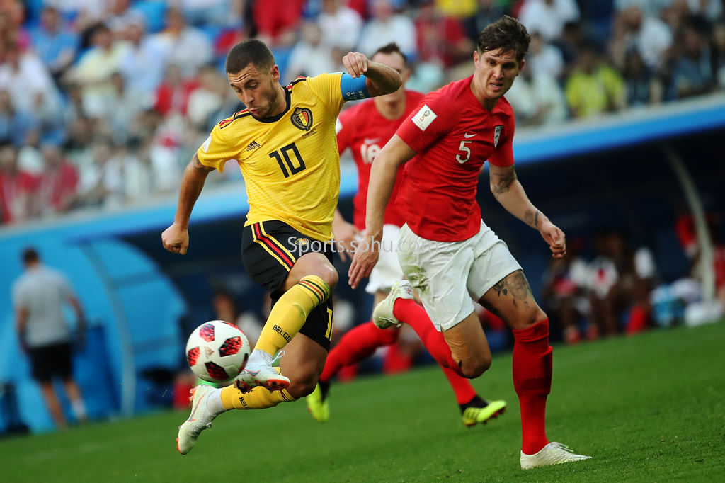 德甲前瞻：汉堡两将红牌停赛，多特欧冠新败盼联赛洗颓（德甲前瞻：汉堡两将因红停赛，多特欧冠失利欲联赛止颓）