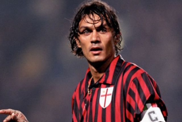 尤文官方：鲁加尼右腿比目鱼肌轻度损伤；据悉至少缺阵20天（尤文通报：鲁加尼右腿比目鱼肌轻微受损，预计至少休战20天）