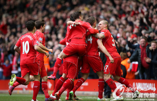 德转评年度最佳右边锋：杜埃、奥利塞、萨拉赫、亚马尔入围（德转年度最佳右边锋候选出炉：萨拉赫、奥利塞、杜埃、亚马尔上榜）